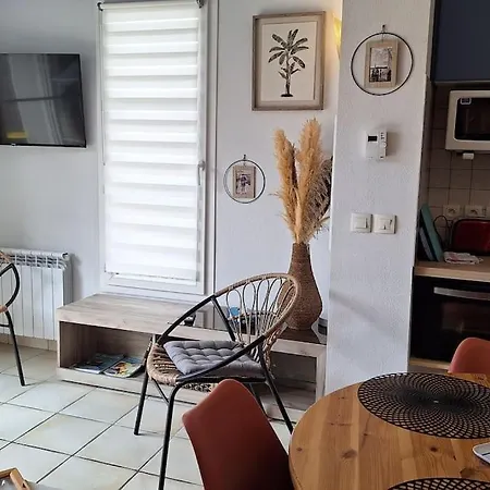 Maison 4/6 Personnes De 50 M² Σπίτι διακοπών *